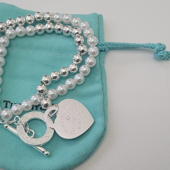 Tiffany & Co. Silver and White Pearl Bracelet with Signature Charm No Box Nodust - Picture 3 of 16